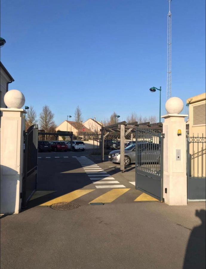 Apartament Logement Exceptionnel Avec Jardin Proche Disney Montévrain Zewnętrze zdjęcie